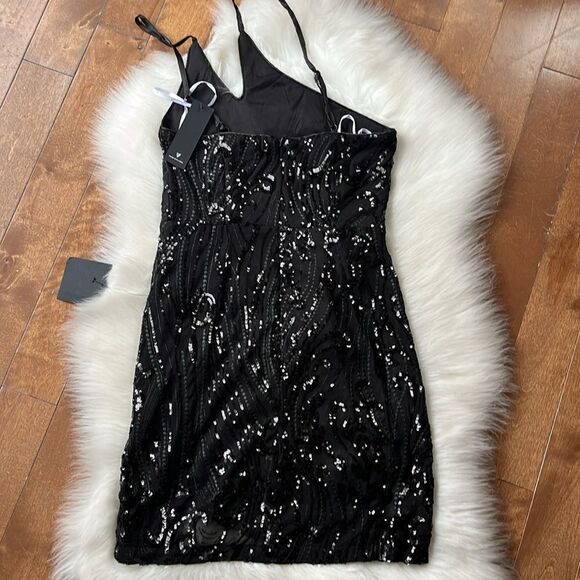 NWT Lulus Black Sequin One-Shoulder Mini Dress Medium - Picture 9 of 12